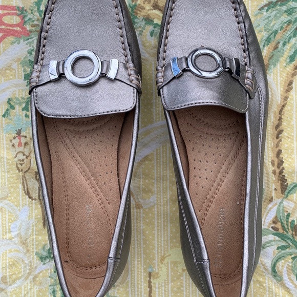 Naturalizer Shoes - Naturalizer Gabina Silver Metallic Loafers Size 8
